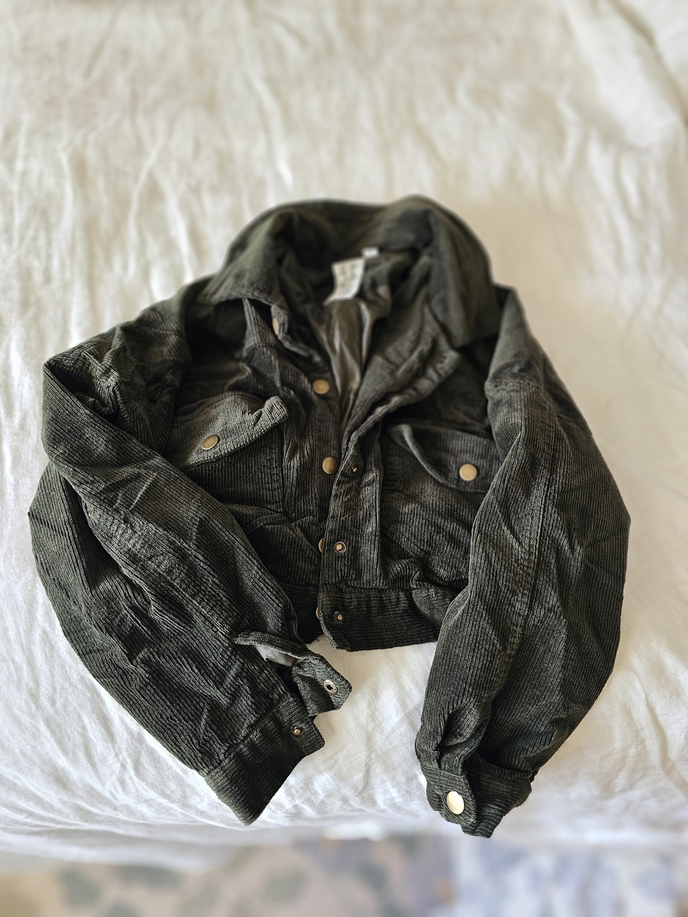 Sadie & Sage Olive Green Corduroy Cropped Jacket Small